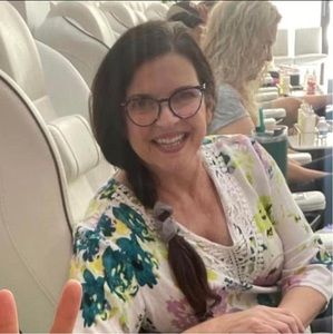 Meet your Posher, Teri lisa